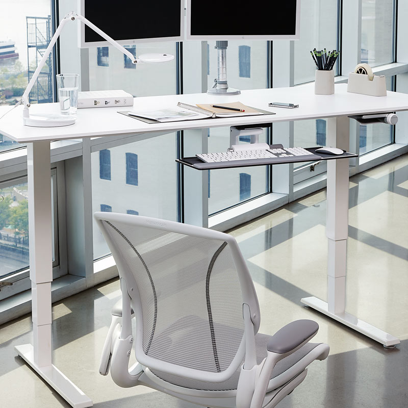 Humanscale Float FTF8014WH-FNSR43R - Sit/stand desk - ergonomic, manually height-adjustable - white/silver